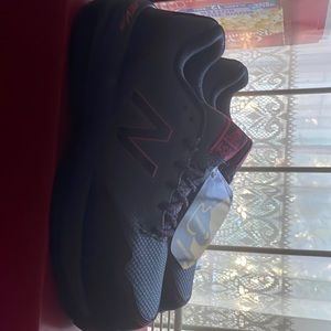 New balance steel toe work sneakers brand new 7. .5 womens perfect condition